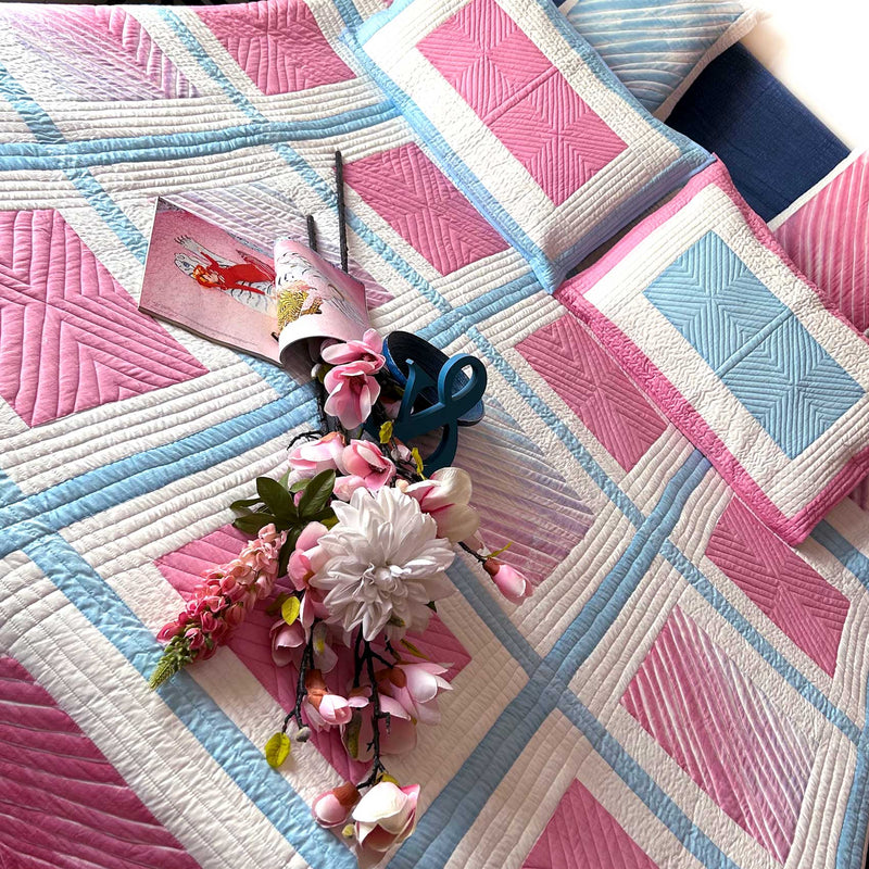 NATALIE HELLO NEW YORK PATCHWORK QUILTED BEDCOVER SET