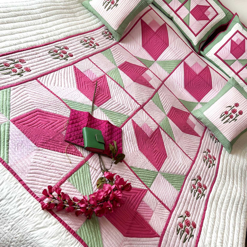 NANCY HELLO NEW YORK PATCHWORK QUILTED BEDCOVER SET