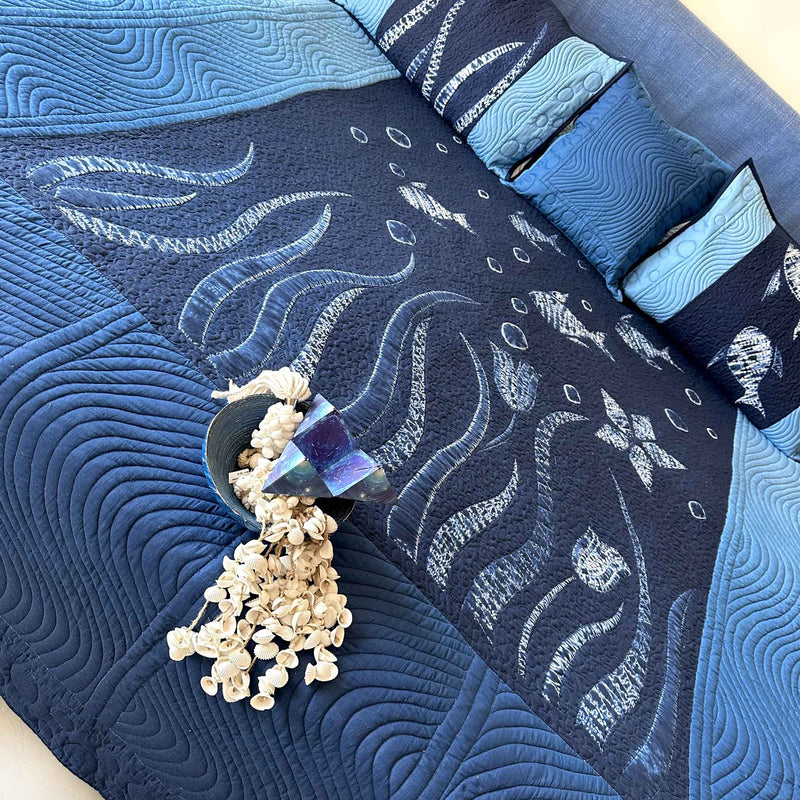 LEON POETRY IN NATURE NUI SHIBORI OMBRE QUILTED BEDCOVER SET