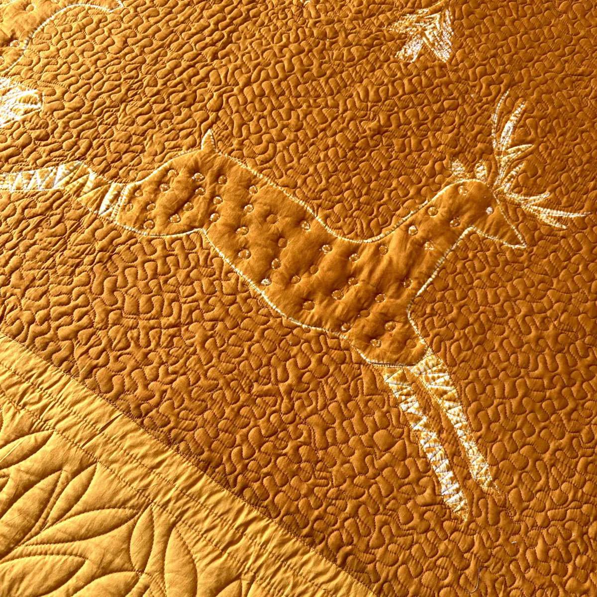 LEROY POETRY IN NATURE NUI SHIBORI OMBRE QUILTED BEDCOVER SET