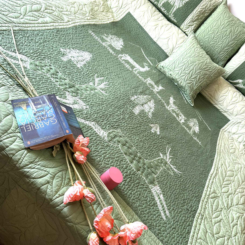 LEO POETRY IN NATURE NUI SHIBORI OMBRE QUILTED BEDCOVER SET