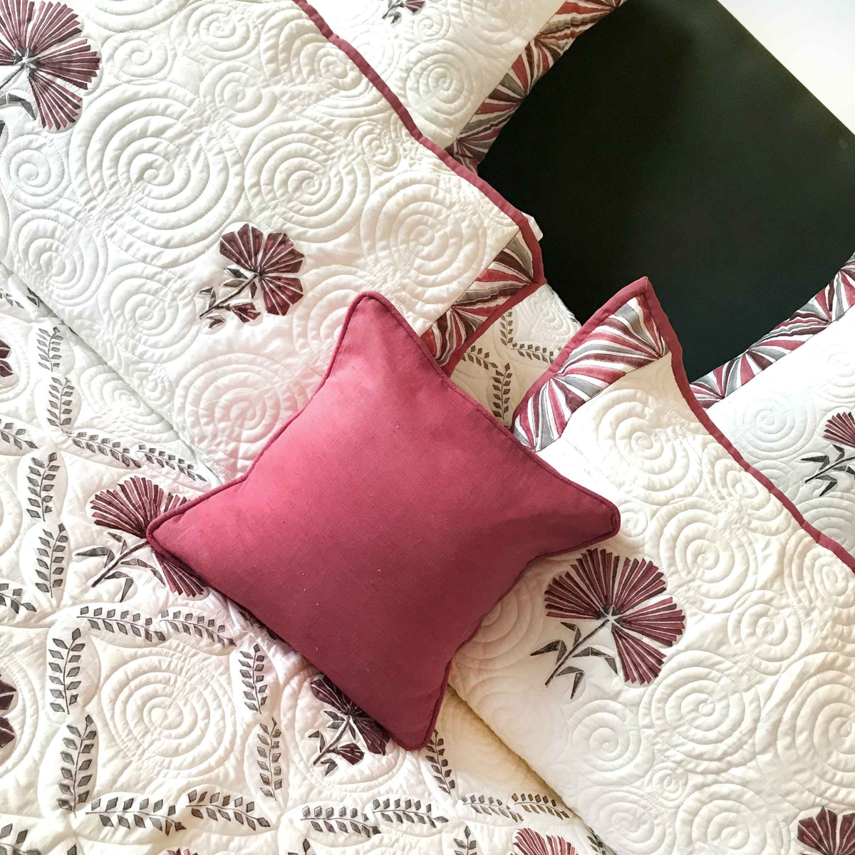 PALOMA PARISIAN PANACHE VINEYARD RED  6 PIECE QUILTED BEDCOVER SET