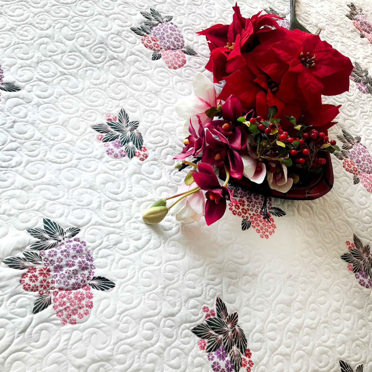 PETRONILA PARISIAN PANACHE MULTICOLOUR 8 PIECE QUILTED BEDCOVER SET