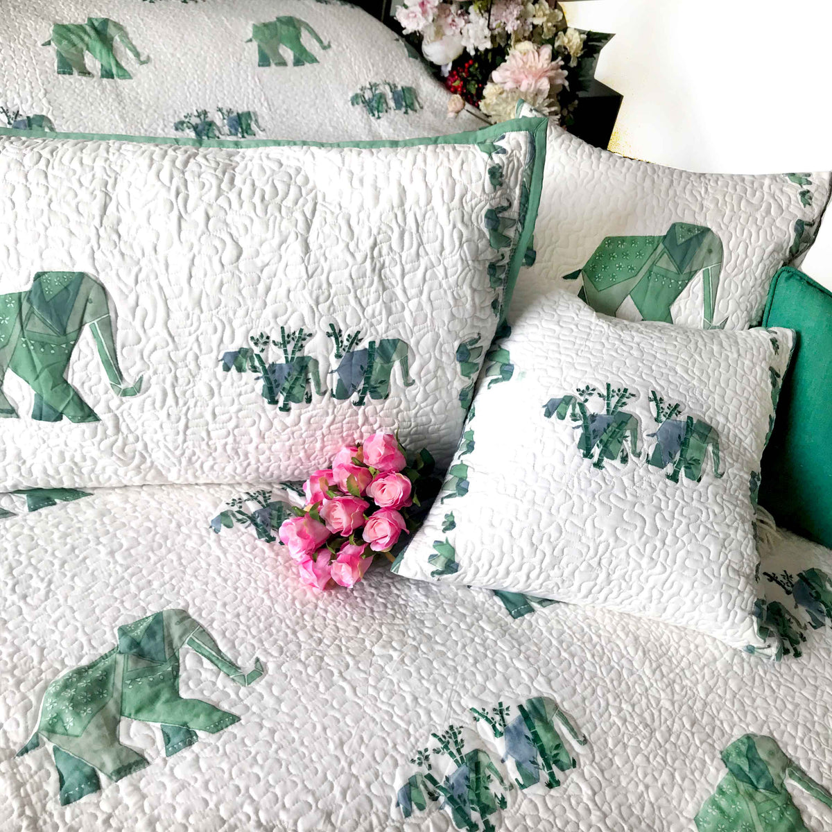 WARREN WONDERFUL WORLD 6 PIECE QUILTED BEDCOVER SET