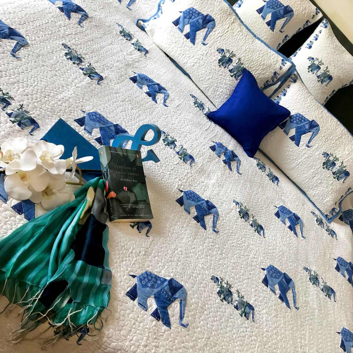 WAYNE WONDERFUL WORLD 6 PIECE QUILTED BEDCOVER SET