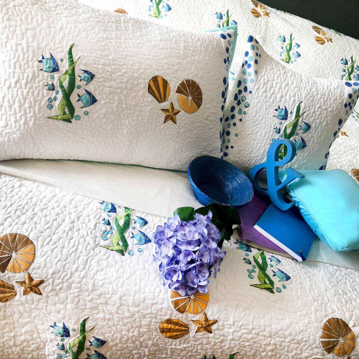 WHITNEY WONDERFUL WORLD 6 PIECE QUILTED BEDCOVER SET