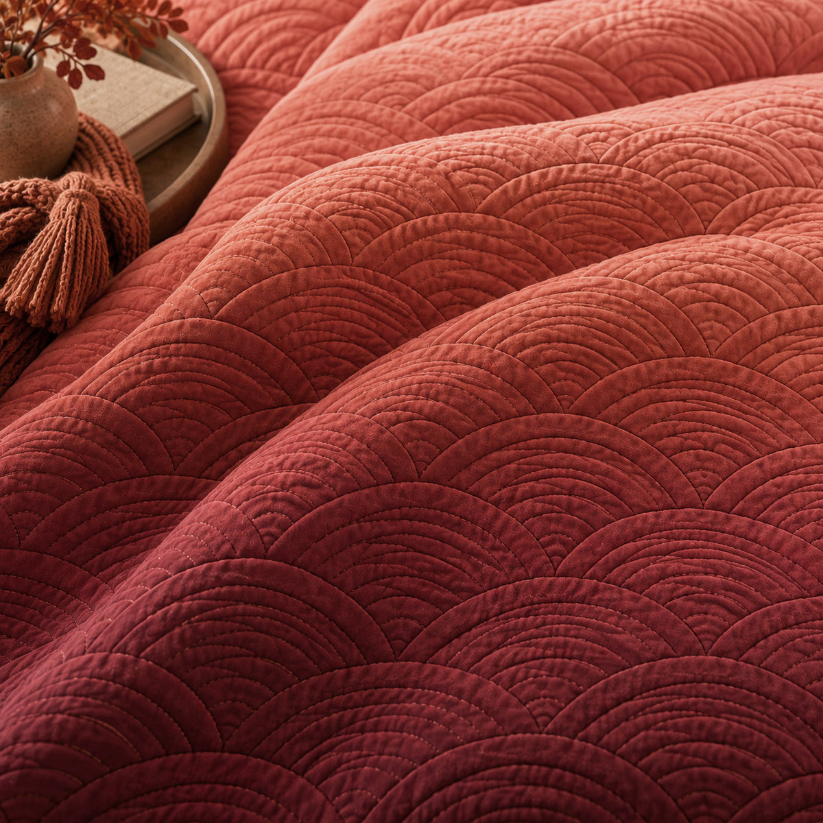 AARON NORTHERN LIGHTS - FESTIVE COLLECTION OMBRE QUILTED BEDCOVER SET