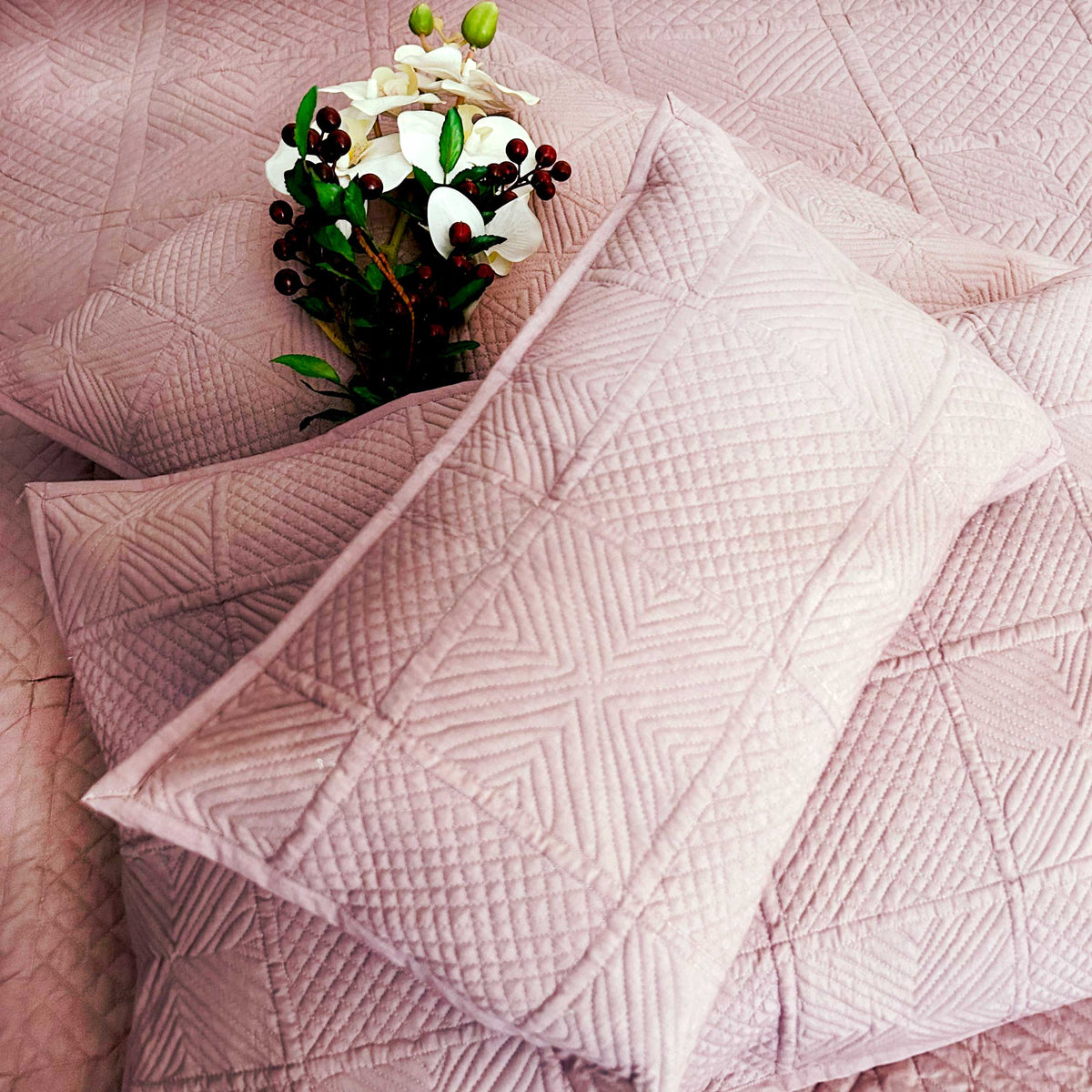 HEATHER MEDITERRANEAN SERENITY ROSY BEIGE QUILTED 6 PIECE BEDCOVER SET