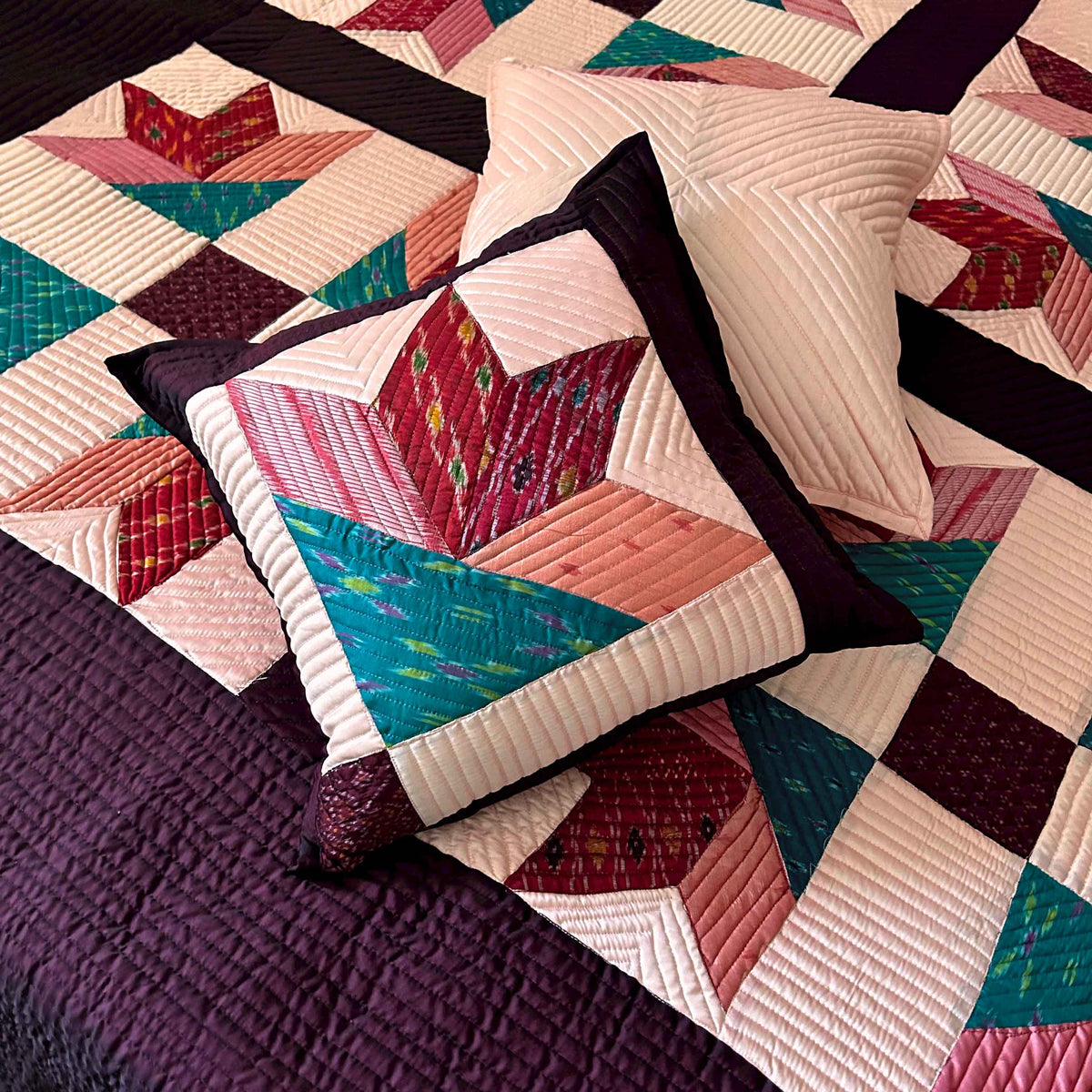 VIANCA GORGEOUS KASHMIR PATOLA SILK QUILTED BEDCOVER SET