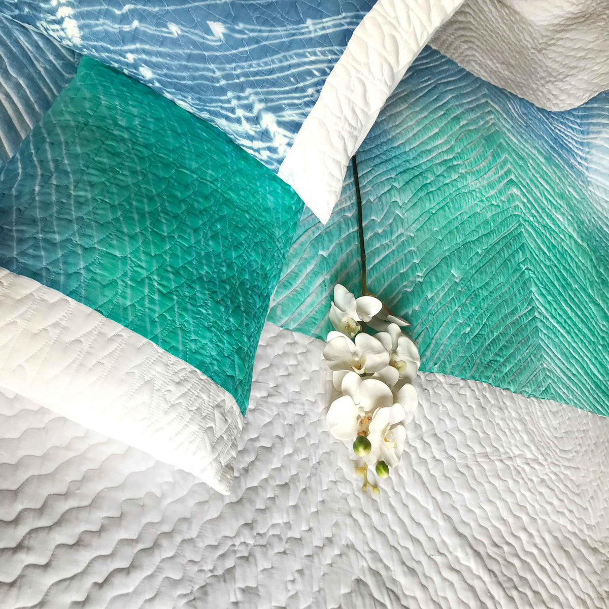 CAROL  COLOUR CASCADE SHIBORI SHABANG QUILTED BEDCOVER SET