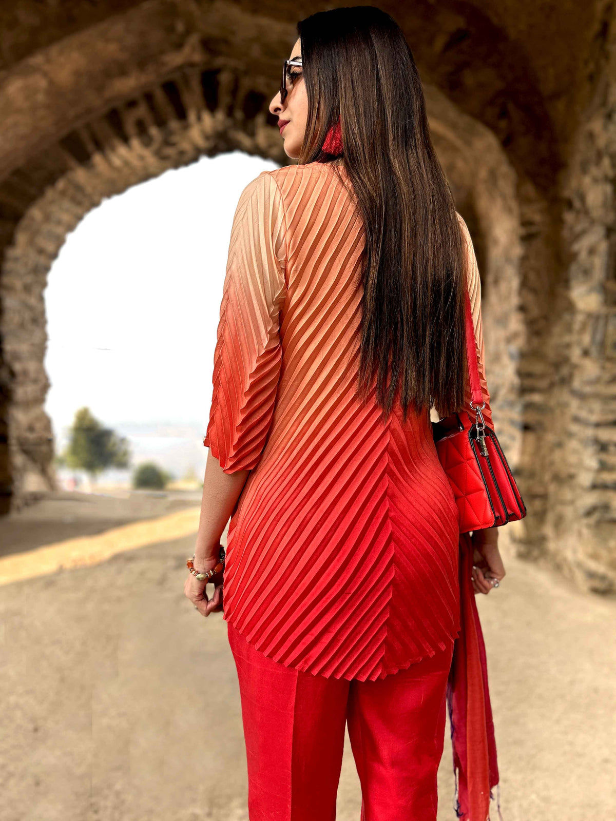 DORA FESTIVE FLAMBOYANCE PURE SILK TESSELLATION TUNIC SET