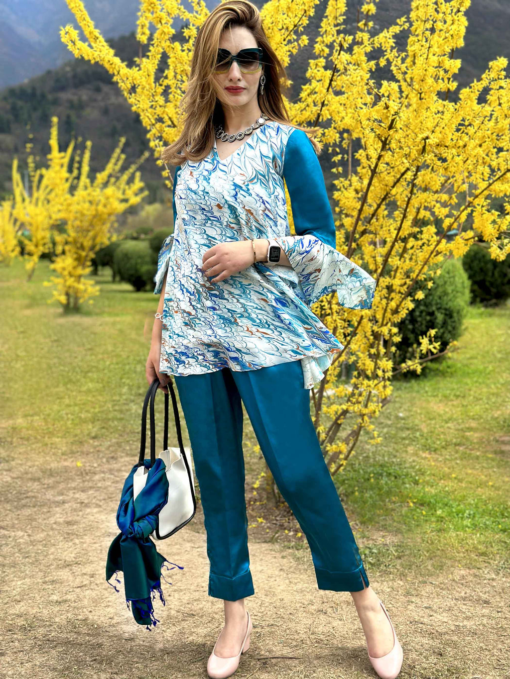 Lizzie Gorgeous Kashmir Water Marbled Pure Silk Tunic Set – Karmadori ...