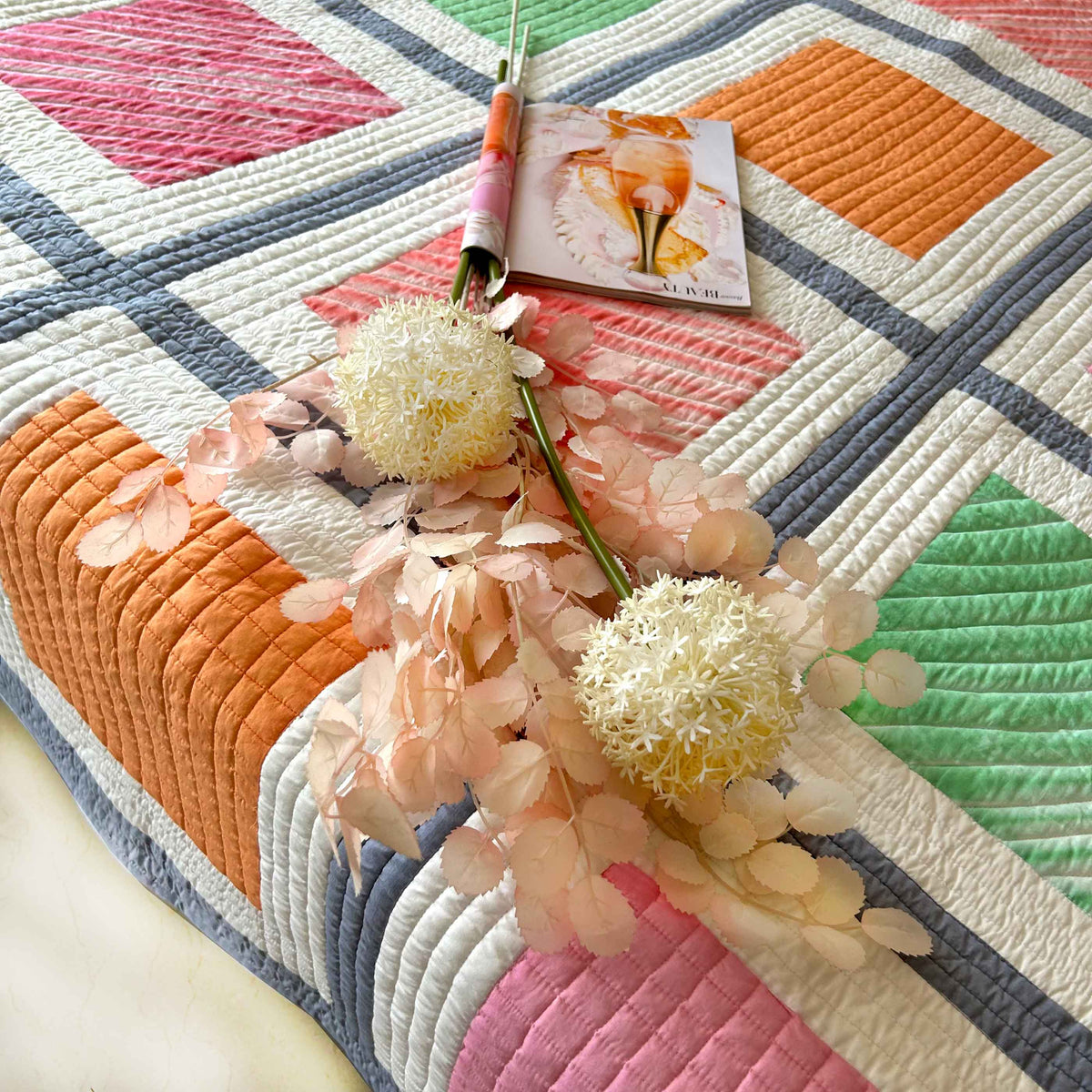 NOREEN HELLO NEW YORK PATCHWORK QUILTED BEDCOVER SET