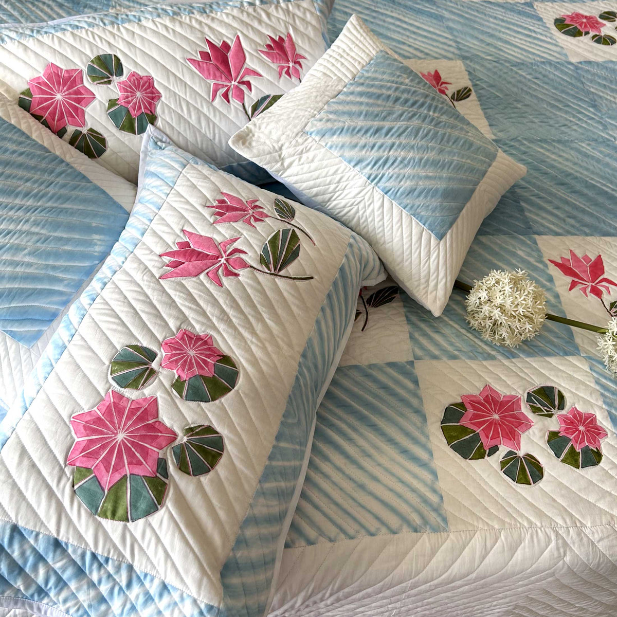 NICOLE HELLO NEW YORK PATCHWORK QUILTED BEDCOVER SET