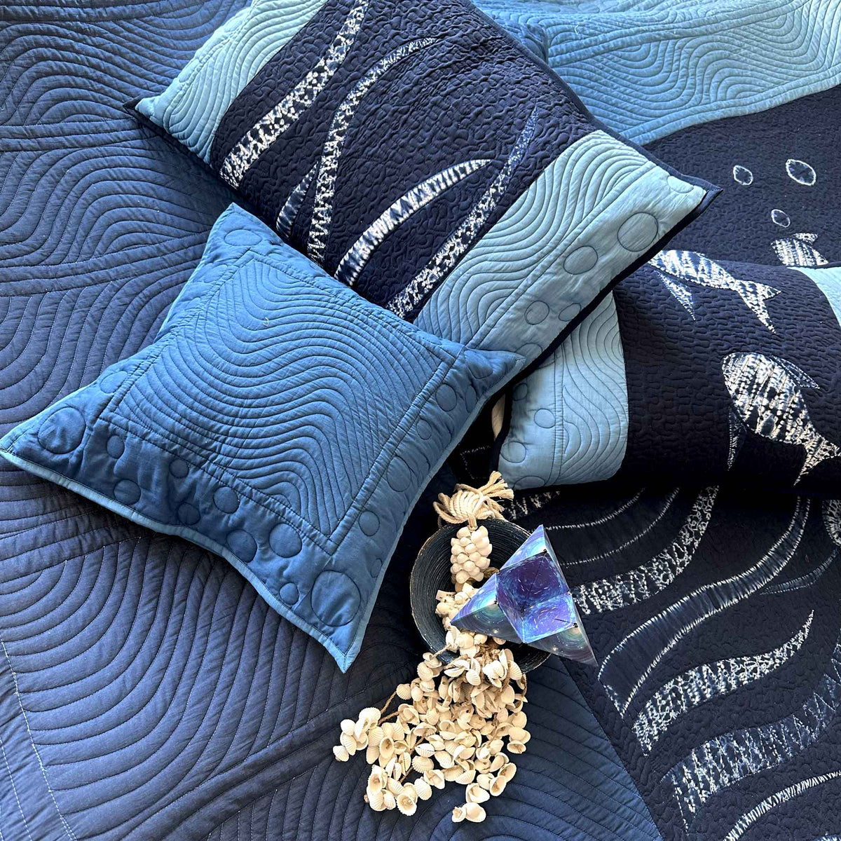 LEON POETRY IN NATURE NUI SHIBORI OMBRE QUILTED BEDCOVER SET