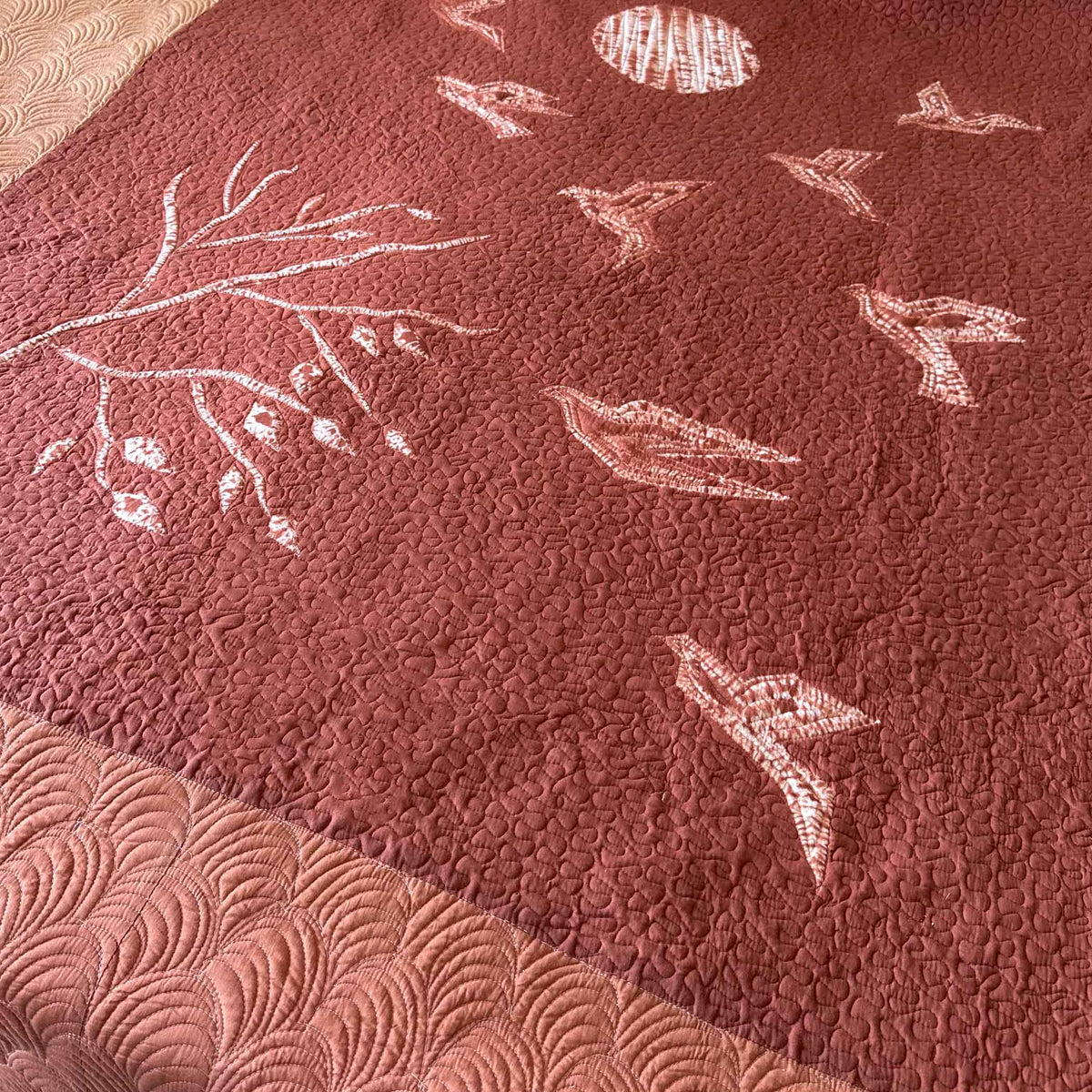 LINCOLN POETRY IN NATURE NUI SHIBORI OMBRE QUILTED BEDCOVER SET