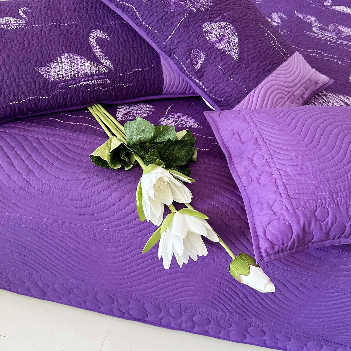 LIONEL POETRY IN NATURE NUI SHIBORI OMBRE QUILTED BEDCOVER SET