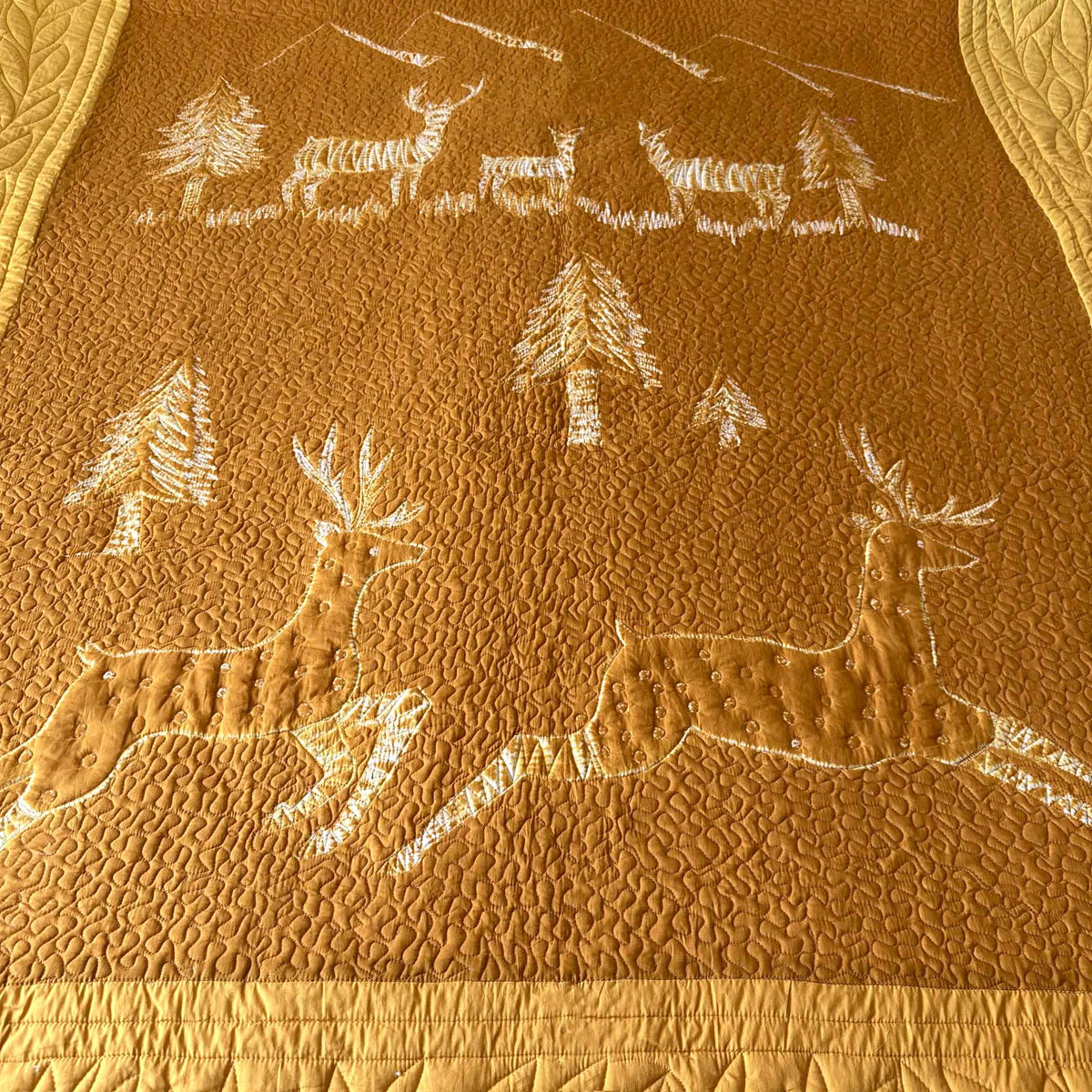 LEROY POETRY IN NATURE NUI SHIBORI OMBRE QUILTED BEDCOVER SET
