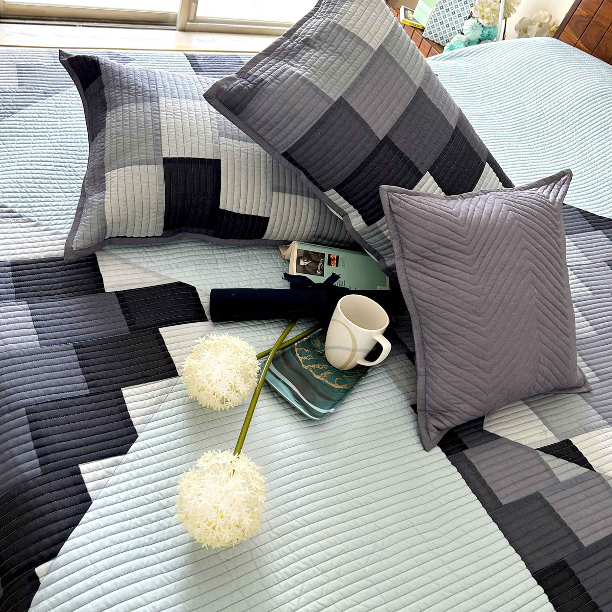 RYAN SWISS ALPS GRAY PATCHWORK QUILTED BEDCOVER SET